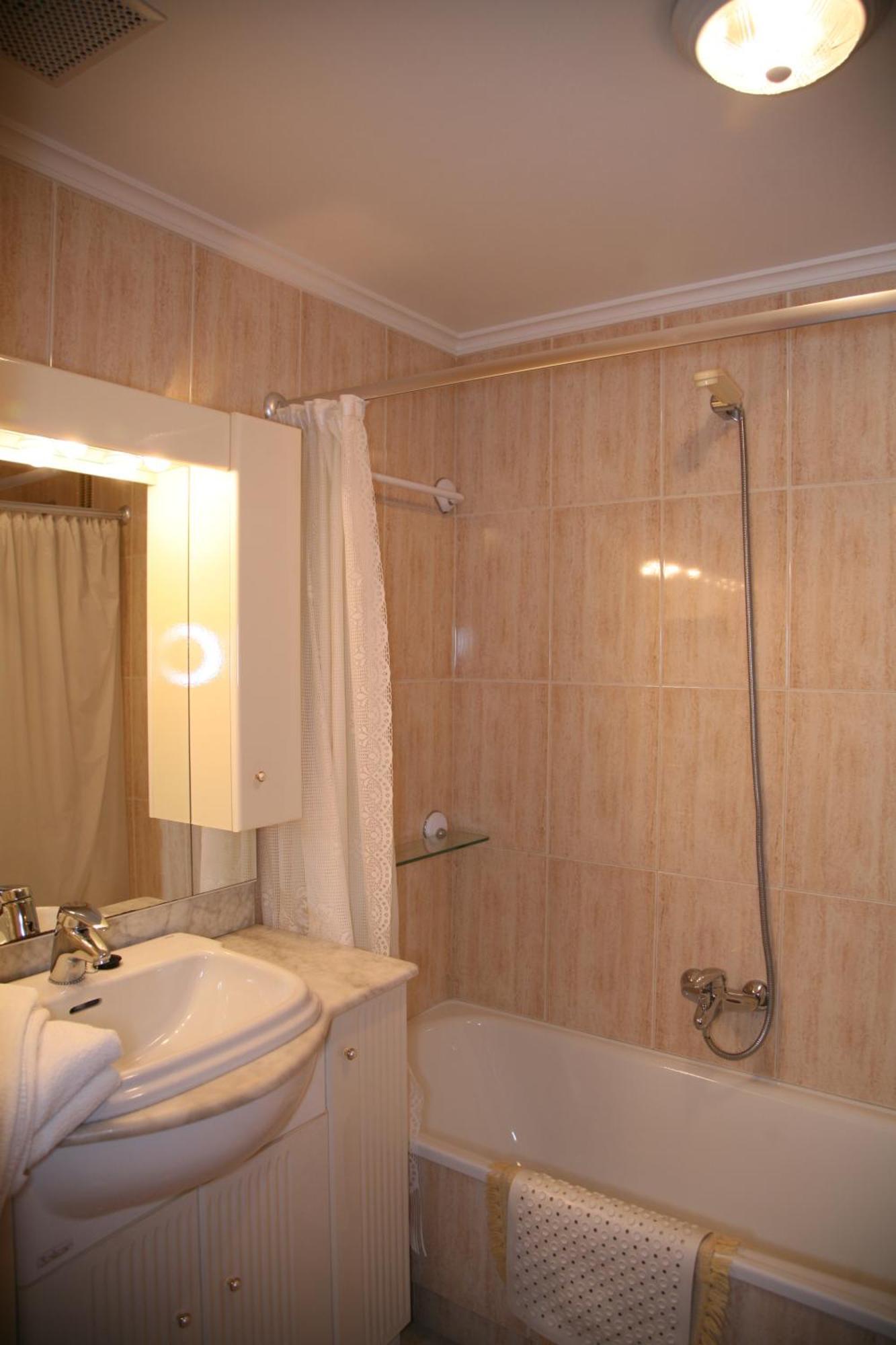 Apartamentos La Terraza Ларедо Екстериор снимка